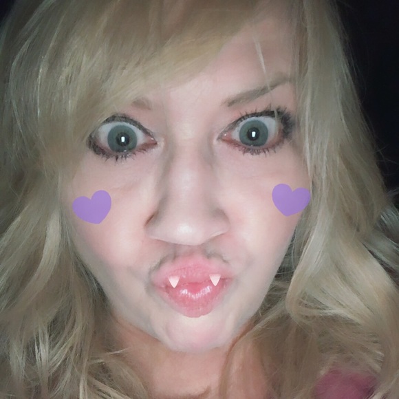 Meet your Posher, Lisa - Picture 8 of 8